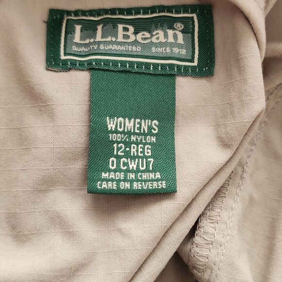 L.L.Bean 100% Nylon Ripstop Beige Convertible Hiking Pants Women's 12R - Picture 3 of 6